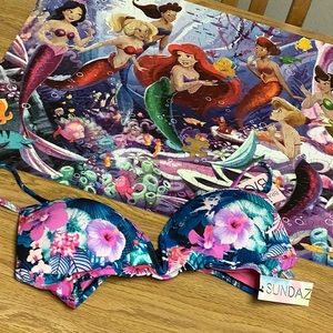Sundazed Bikini top tropical colorful 32 B/C cup blue purple NWT 💕box D